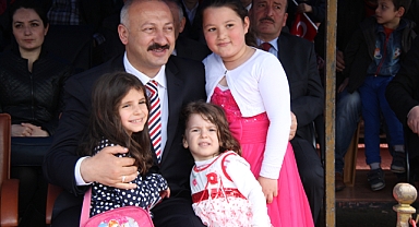 Başkan  Çebi'den 23 Nisan Mesajı