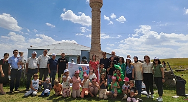 Artvin'de Yaylada "Bilim ve Çocuk Şenliği" Yapıldı