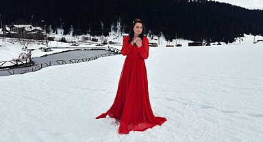 Hazal Yıldız "Sevda" İle Müzikseverlerden Tam Not Aldı