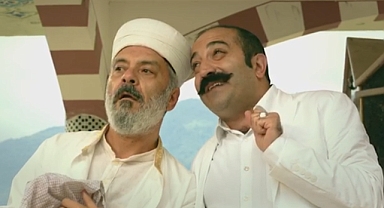 "Öğretmen" Filminden Trabzonspor'un Katarlılara Satılacağı İddialarına Gönderme