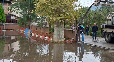 Of'ta Sağanak Hayatı Olumsuz Etkiledi