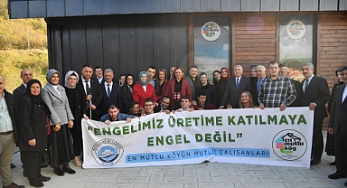 En  Mutlu Köy'de Anlamlı Etkinlik