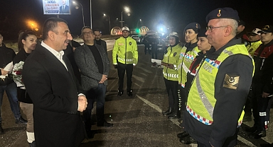 Zonguldak Valisi Hacıbektaşoğlu Görev Başındaki Personelin Yeni Yılını Kutladı