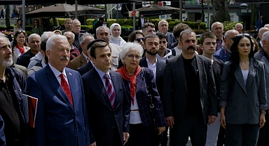 ADD ve Zafer Partisi Trabzon 23 Nisan'ı Meydan Parkı'nda Kutladı