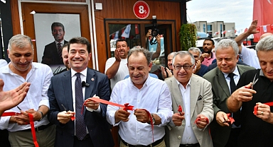 Trabzon'un İlk "Halk Ekmek" Büfesi Açıldı
