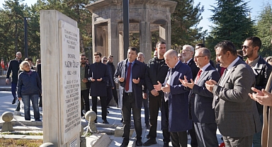 Ümit Özdağ, "Öcalan Kendini İmralı'da Ölmeye Alıştırmalıdır"