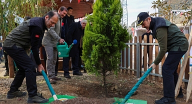 Artvin'de Bin Fidan Toprakla Buluştu