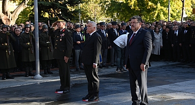 Başkan Genç, 10 Kasım Atatürk'ü Anma Etkinliklerine Katıldı