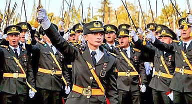 Milli Savunma Bakanlığı'ndan "Teğmenler" Açıklaması: Mesele Disiplinsizliktir"