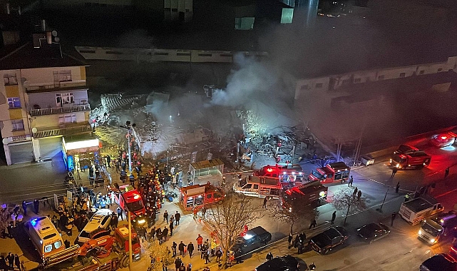 Konya'da Çöken Binada 1 Kişinin Cansız Bedenine Ulaşıldı