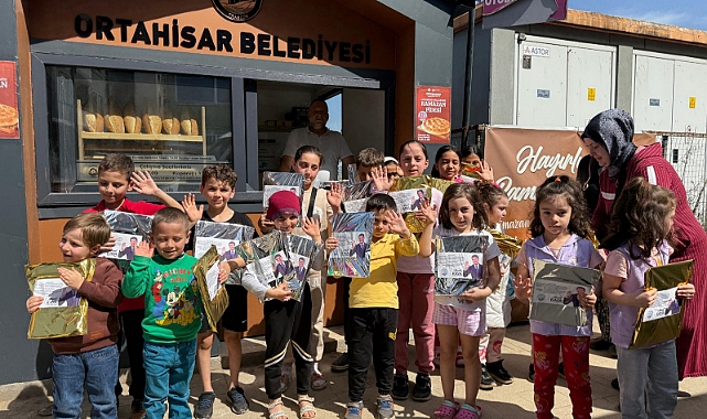 Ortahisar Belediyesi, Ramazan Bayramı'nda Çocukları Unutmadı: 5 Mahallede Hediye Dağıtıldı