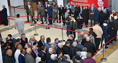 Ortahisar'da Ramazan Bayramı Coşkusu: Ahmet Kaya, "Birlik" Mesajını Yineledi