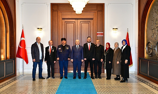 Vali Aziz Yıldırım, Gaziler ve Şehit Aileleri Vakfı Heyetini Ağırladı