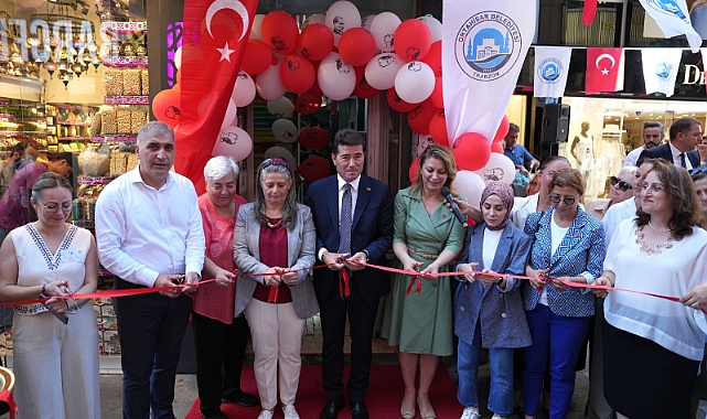 Toprak Ana Kadın Kooperatifi ve El Sanatları Çarşısı Açıldı
