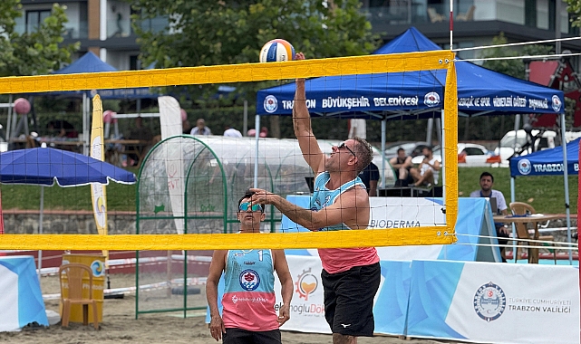 Trabzon'da Plaj Voleybolu Heyecanı Başladı