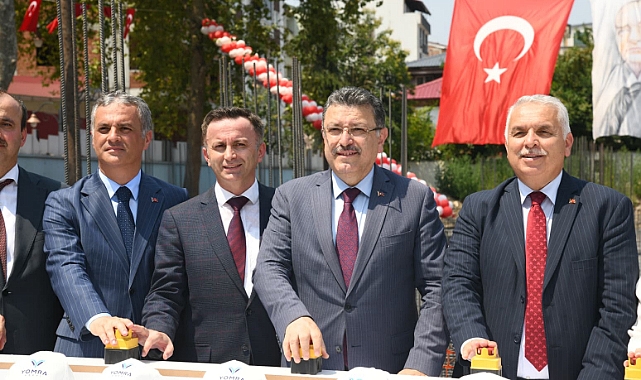 Yomra Vakfı Anadolu Lisesi Temelinde Büyükşehir İmzası