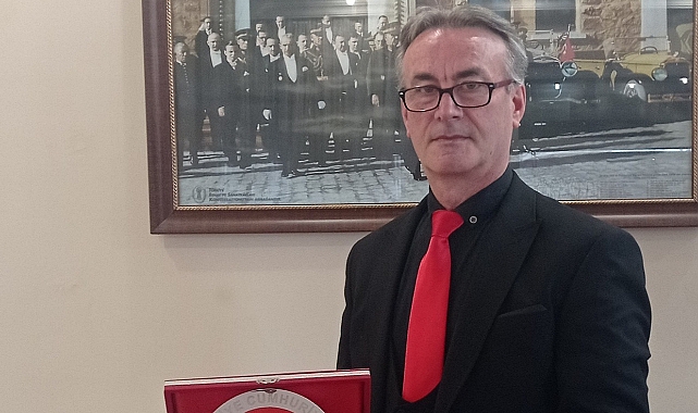 CHP Of'ta "Değişim" Rüzgarı: Ahmet Korkmaz İlçe Başkanlığına Adaylığını Açıkladı