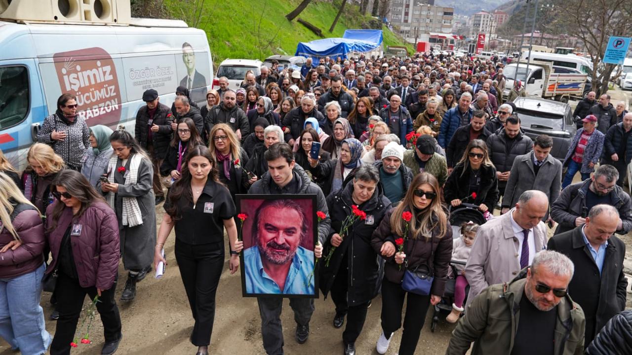 Sevenleri Volkan Konak'ı Vefatının 1Yıl Dönümünde Unutmadı