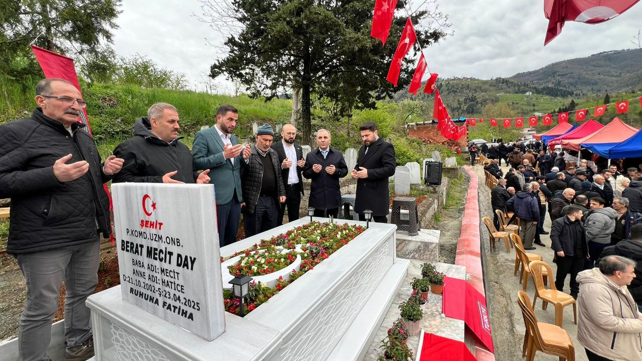 Anahtar Parti Trabzonlu Şehit Mecid Day'ı Anma Programına Katıldı