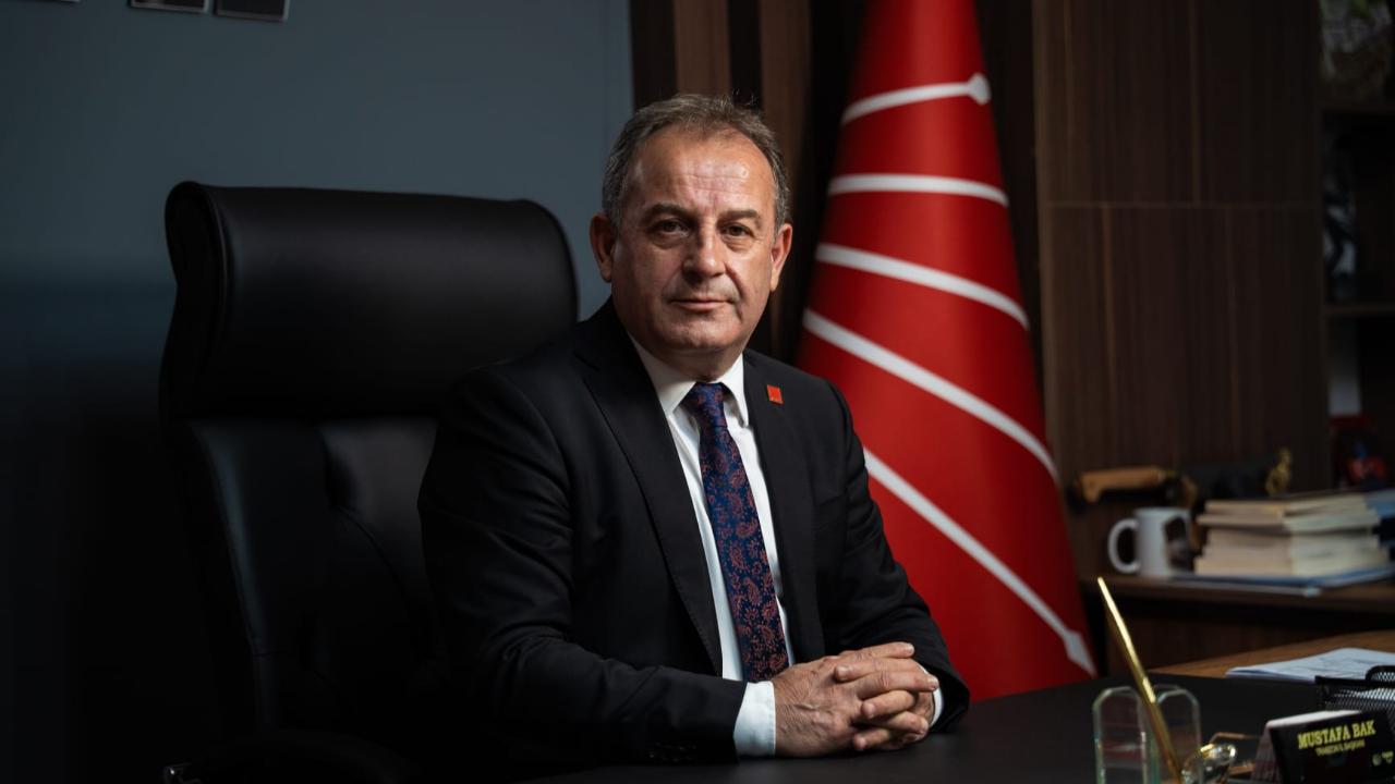 Başkan Bak'tan AK Partili Mumcu'ya Cevap "Halk Hamasetle Doymaz"